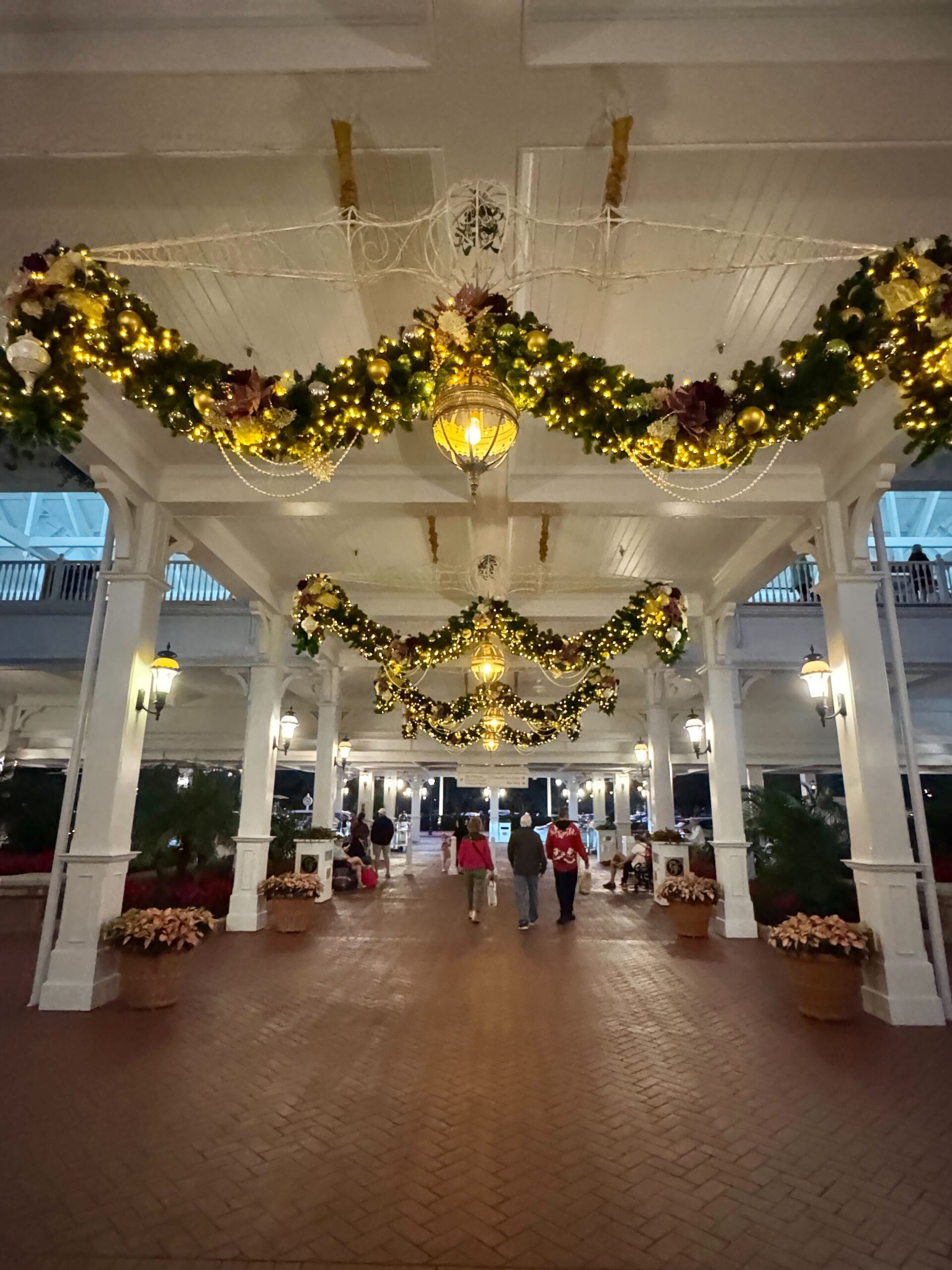 2024-Grand-Floridian-Holidays-MG_1328-scaled.jpg