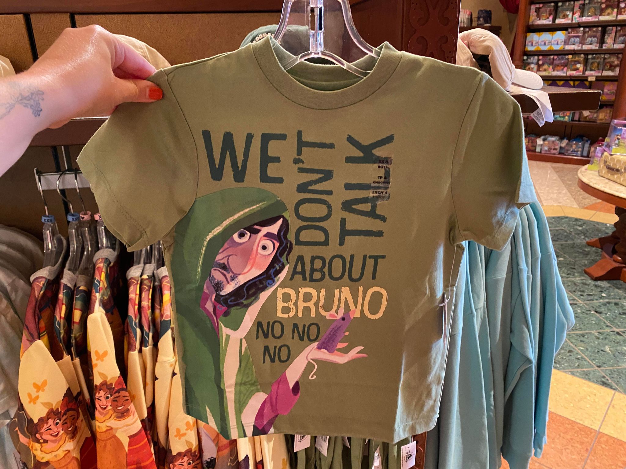 encanto apparel
