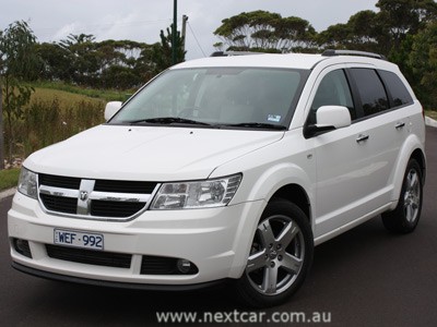 rt.i.dodge.journey.mw.white.fl.400.300.jpg