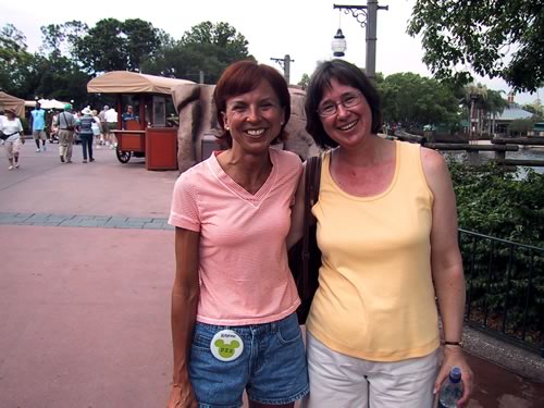 dis2005_05.jpg