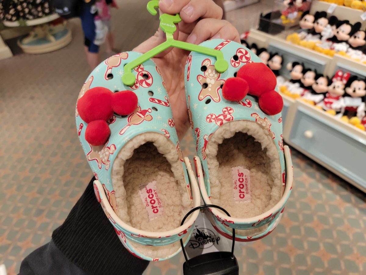 holiday christmas merchandise dl 2022 101819