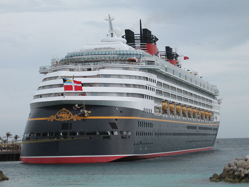 800px-Disney_Wonder.jpg