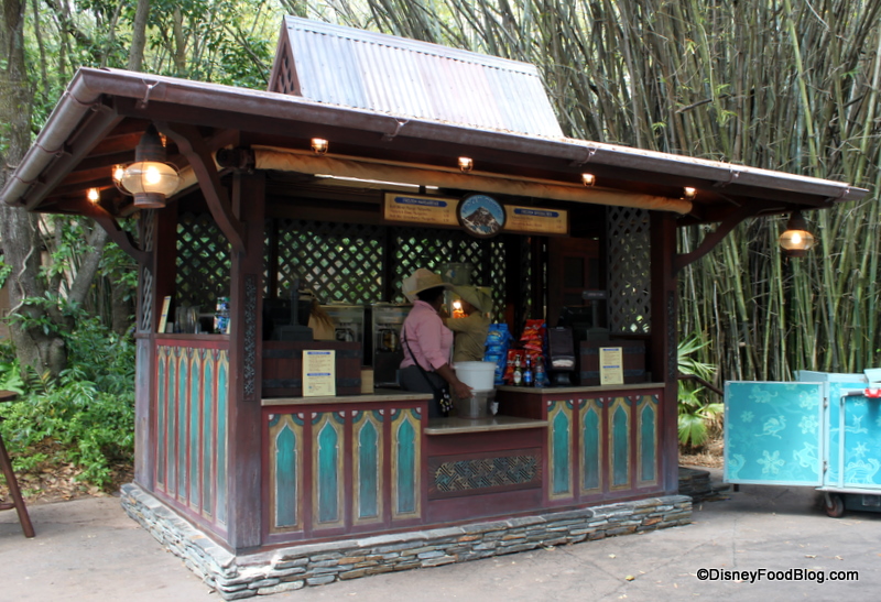 Animal-Kingdom-Upcountry-Beverage-Cart.jpg