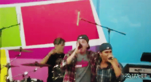 tumblr_ls3y3egLQG1qeeagco1_500.gif