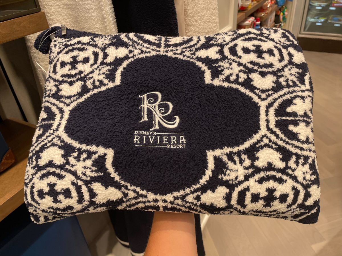 riviera-merchandise-11-1200x900.jpg