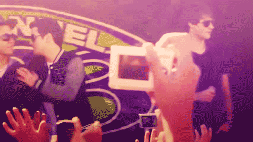 tumblr_lw3qtpS8CK1r1u1kvo1_r2_500.gif