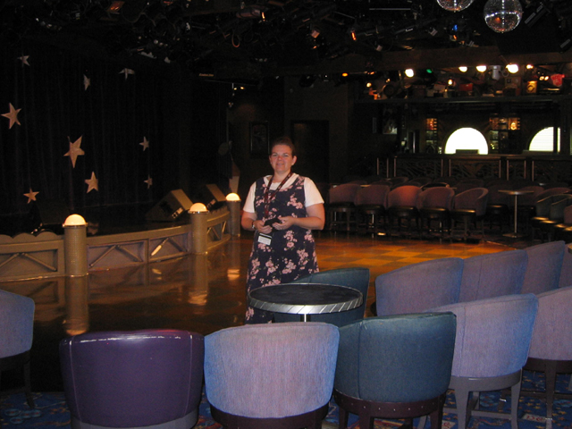 janie_in_rockin_bar_d.jpg