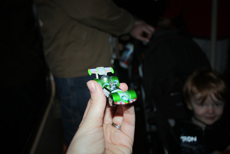 1213289130_CrW4B-L.jpg
