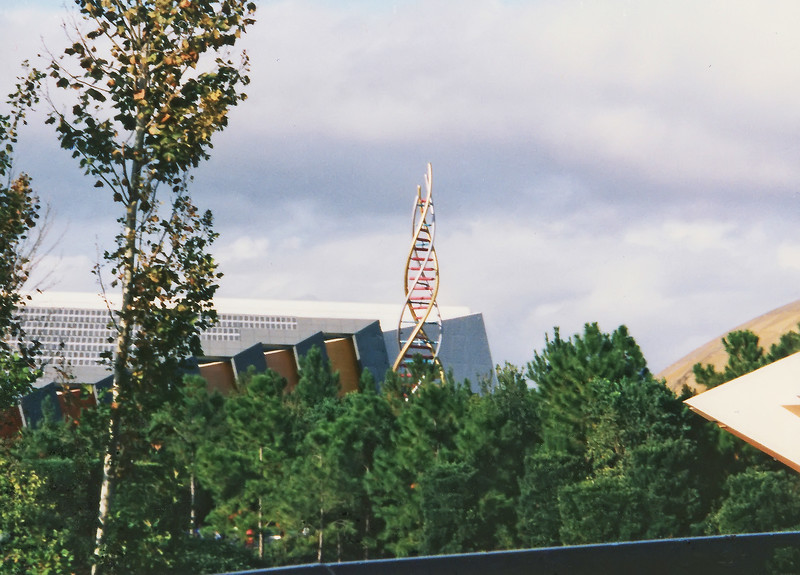 Epcot92-075ed1-L.jpg