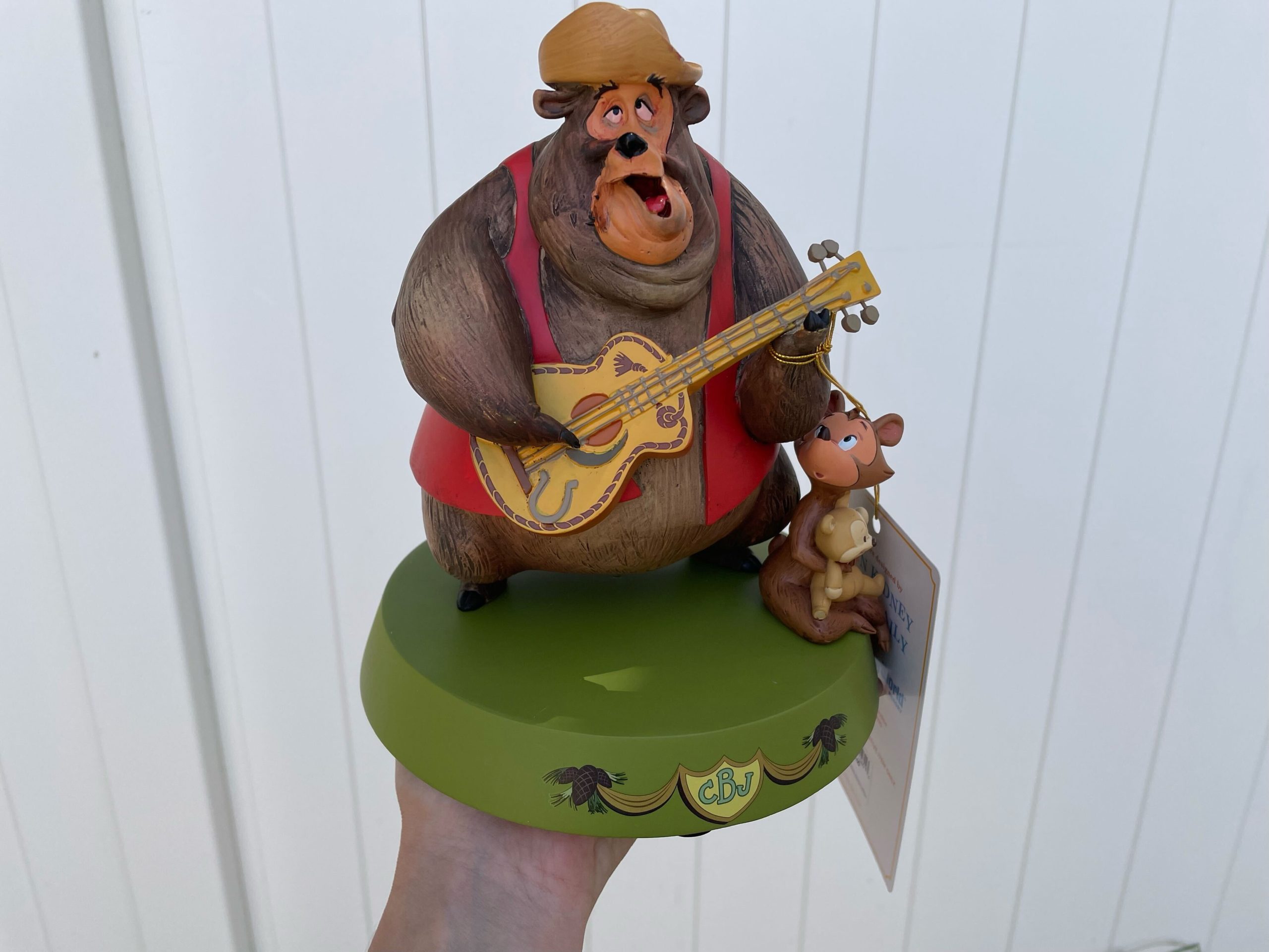 country bear figures 18 scaled