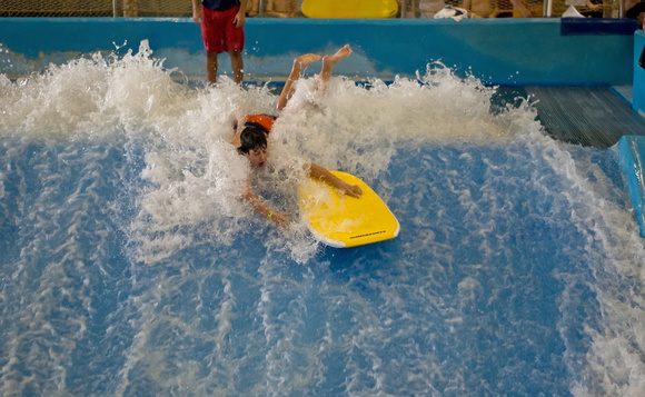 p860927034-3.jpg