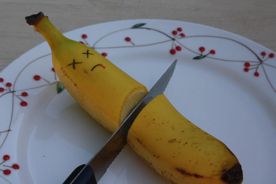 dead_banana_____by_TrueToMyLove.jpg