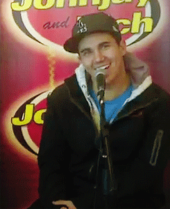 tumblr_ludahwp1jg1qeeagco4_250.gif