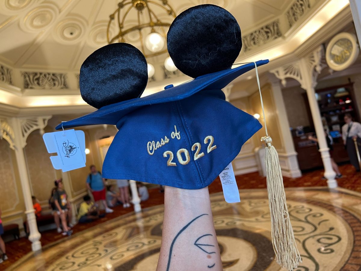 class-of-2022-mickey-ears-0-1200x900.jpg