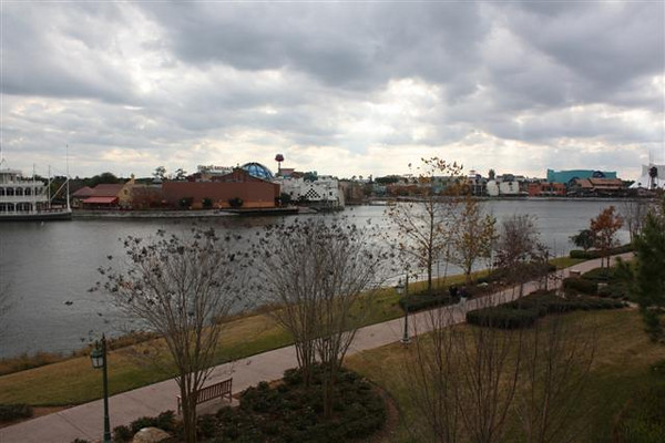 561029843_hMp6A-M.jpg
