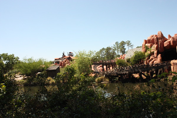 505359627_nm8uE-M.jpg