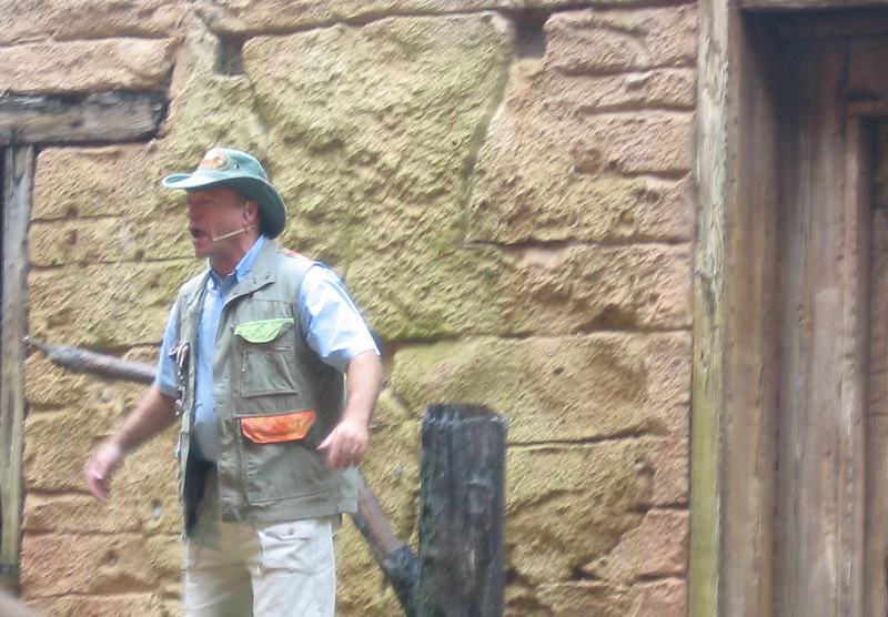WDW%20069-L.jpg