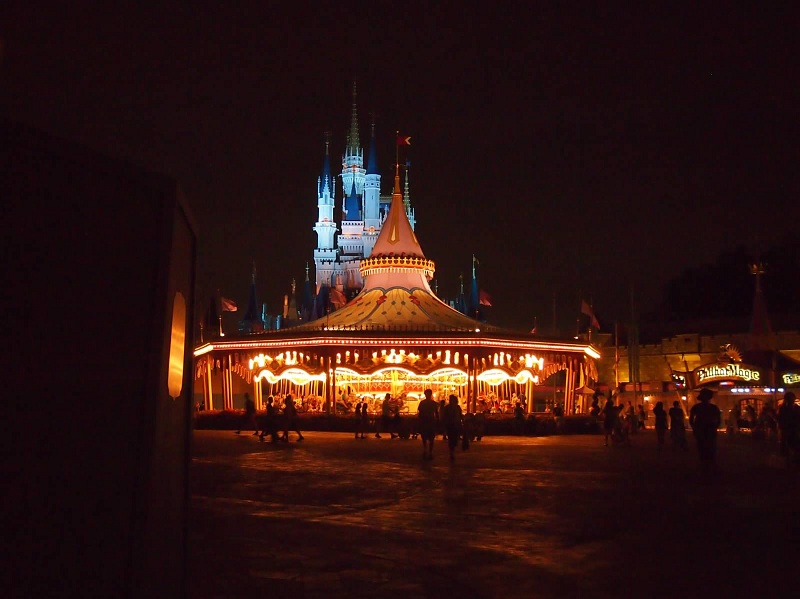 monday_castle_carousel.jpg