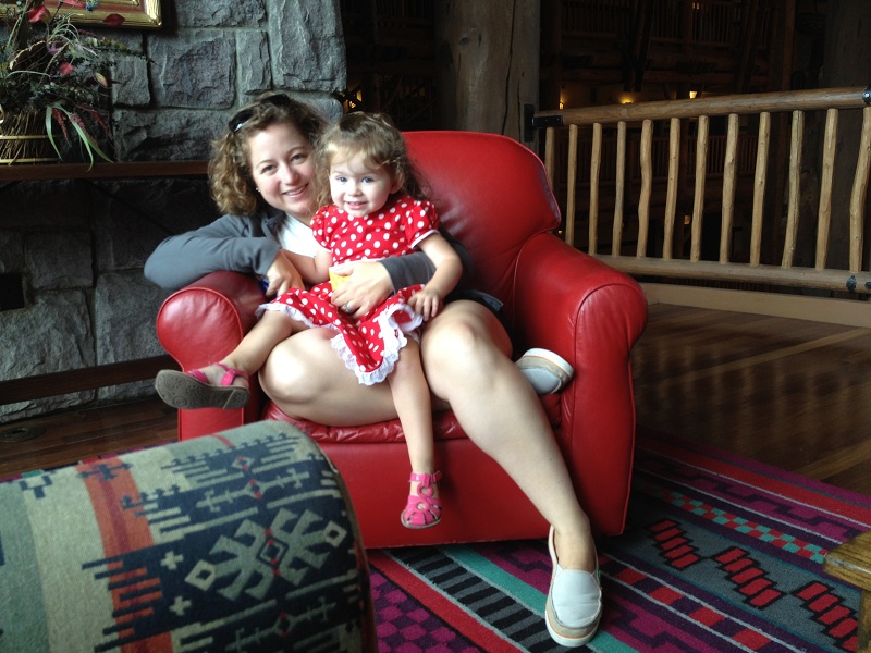 sunday_mommy_allie_chair.jpg