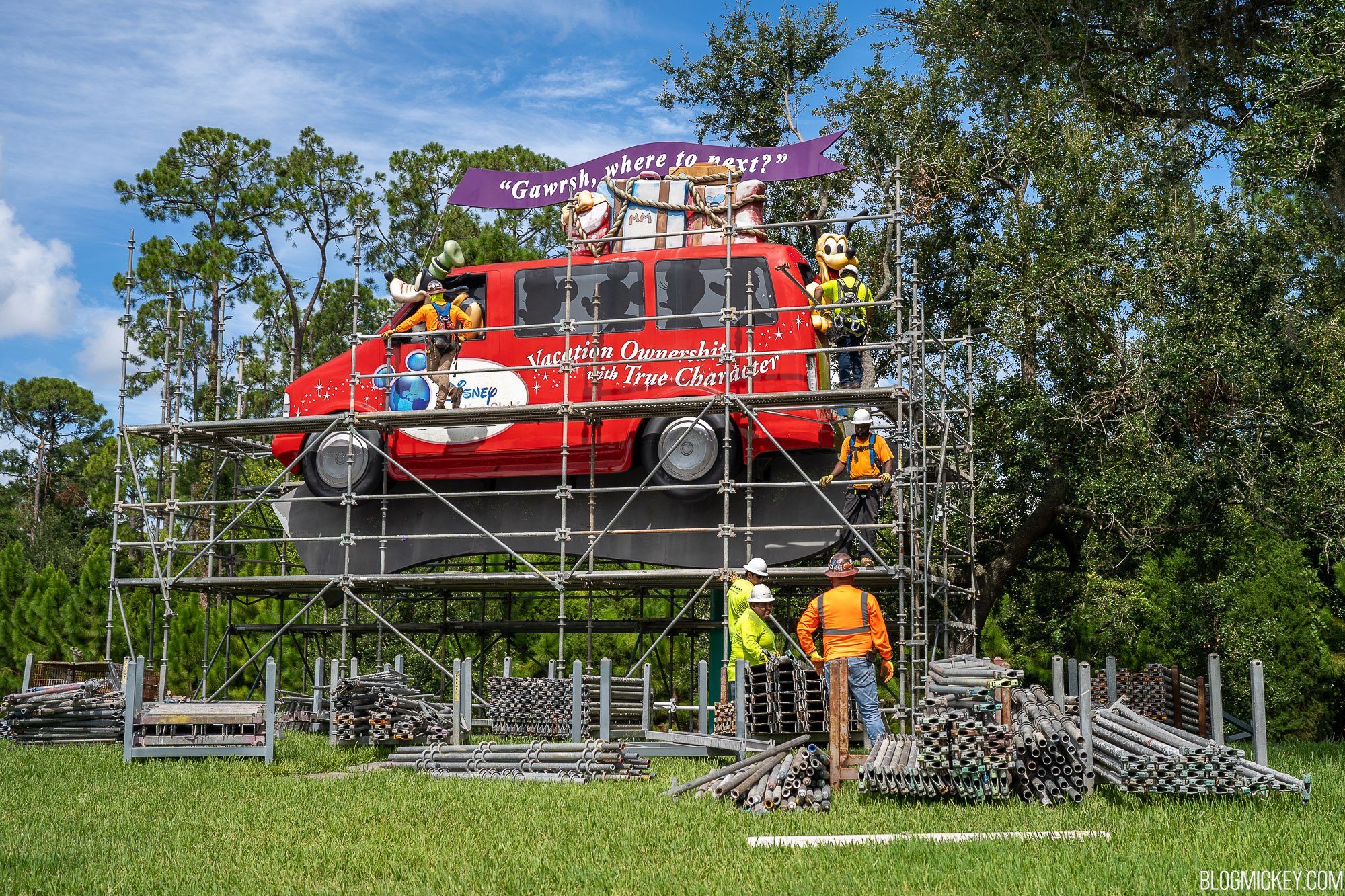 dvc-billboard-scaffolding-1.jpg