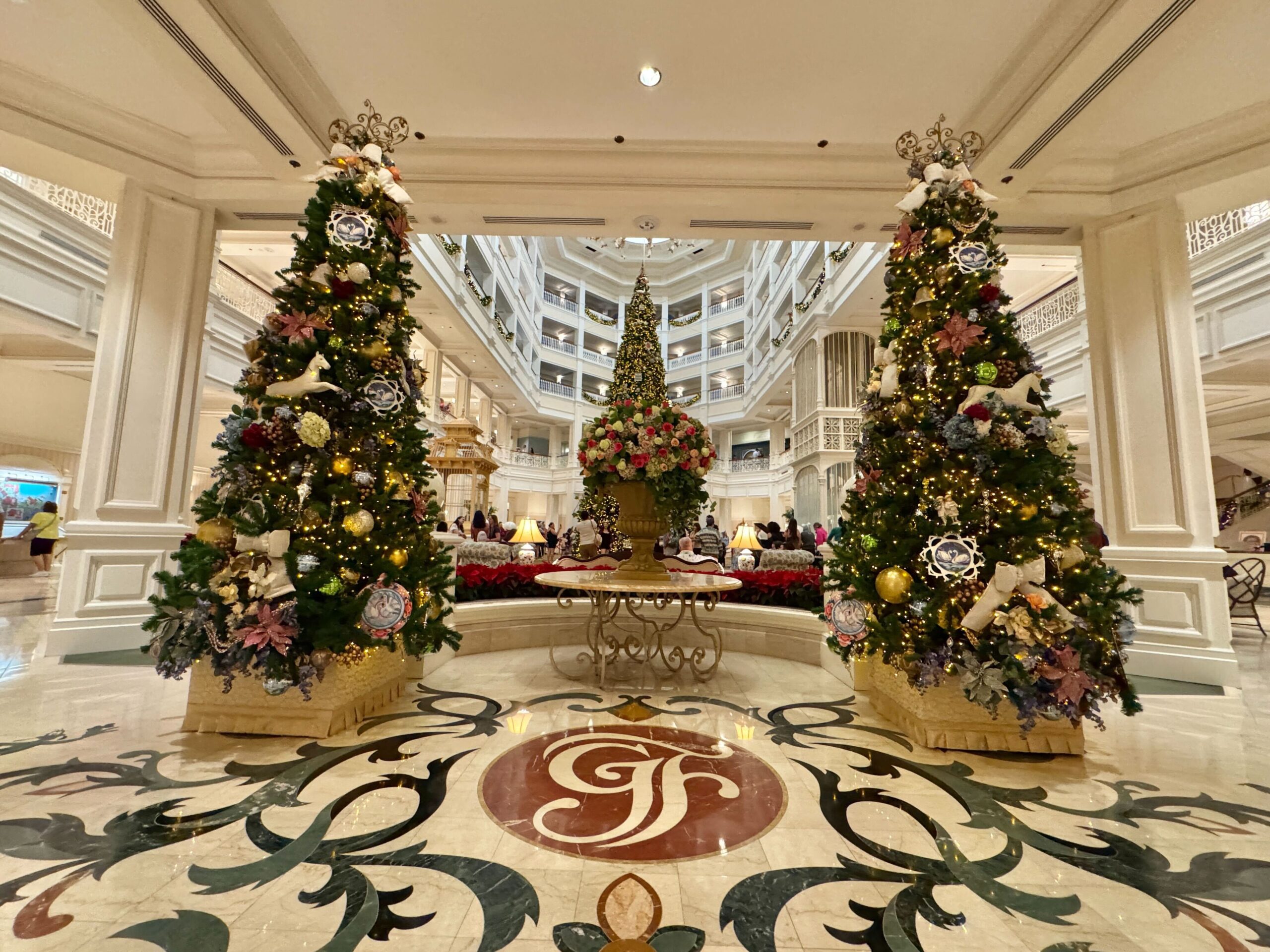 2024-Grand-Floridian-Holidays-MG_1324-scaled.jpg