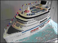 _41888188_cruise_cake203.jpg