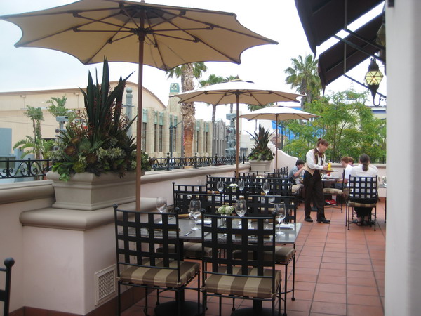 DCA_Carthay_2ndFlBalcony.jpg