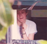tumblr_m7c6a26nq11raaqi4o3_r1_250.gif
