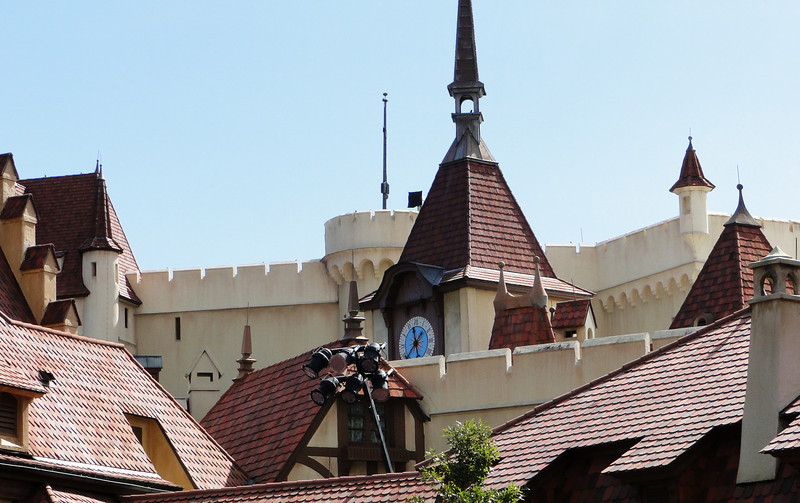 985699797_VbRVG-L.jpg