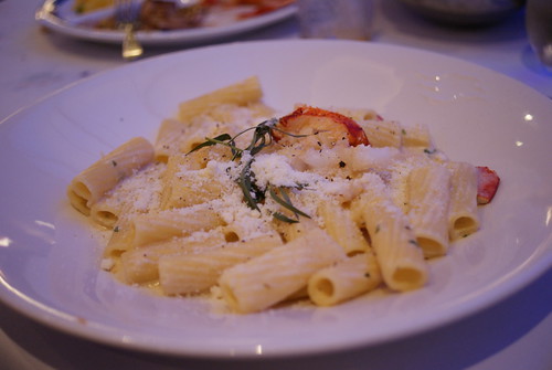 6831576800_224c1d4315.jpg