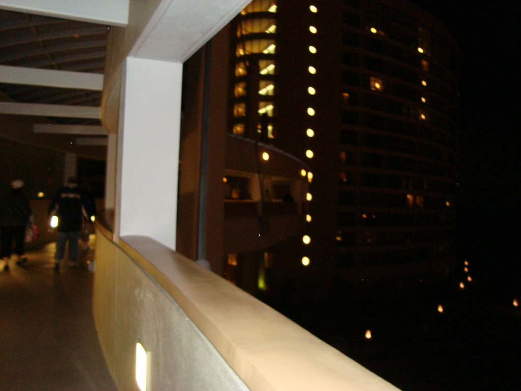 4371643948_f50ed08983_b.jpg