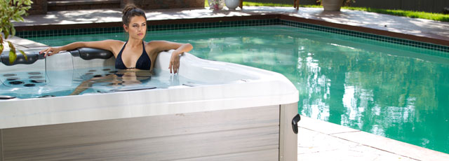 HotTubRelaxedWomen.jpg