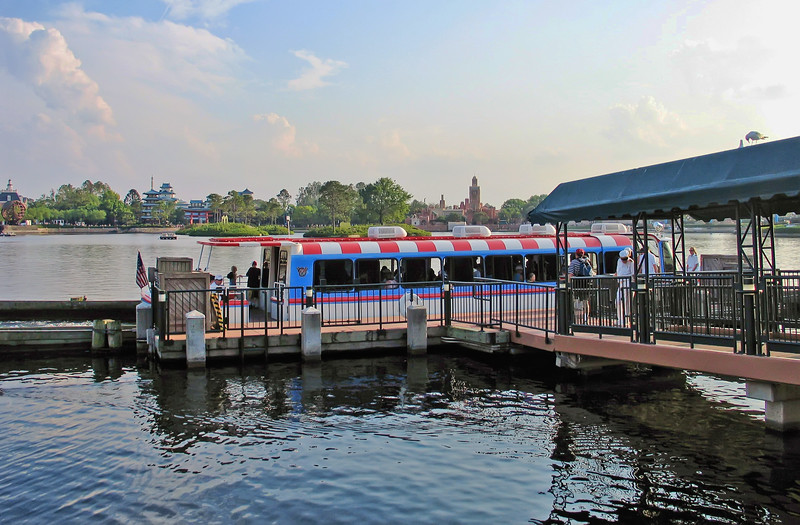 1222917345_CfSY3-L.jpg