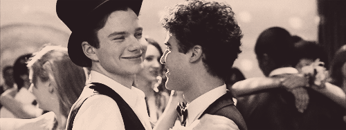 tumblr_m3qxj9uMAk1r0bn7bo2_r1_500.gif