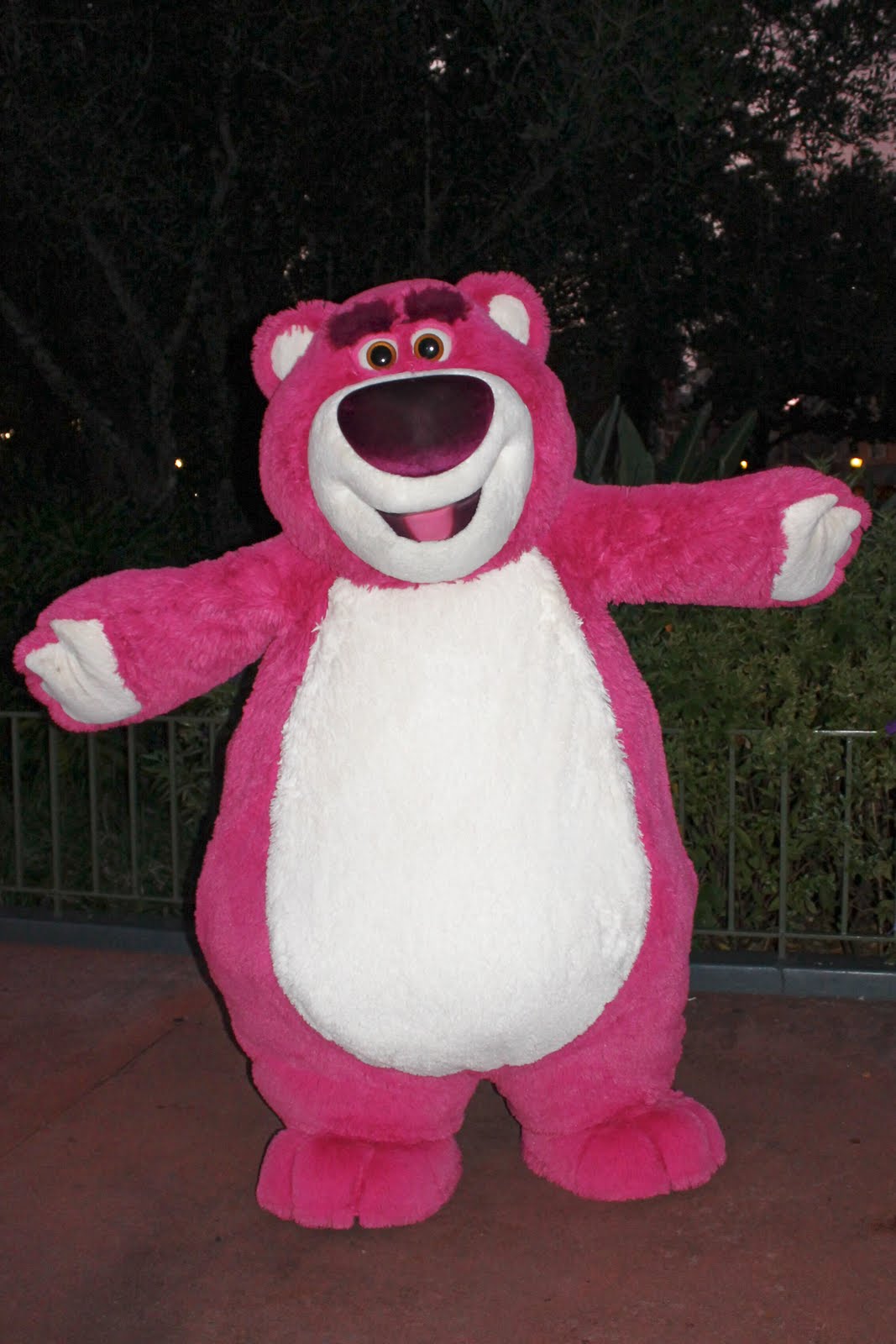 Lotso.jpg