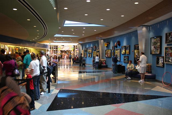 560979145_Jmpg8-M.jpg