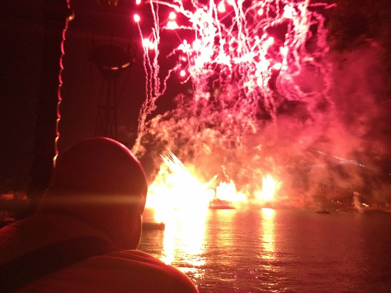 thursday_illuminations_close.jpg