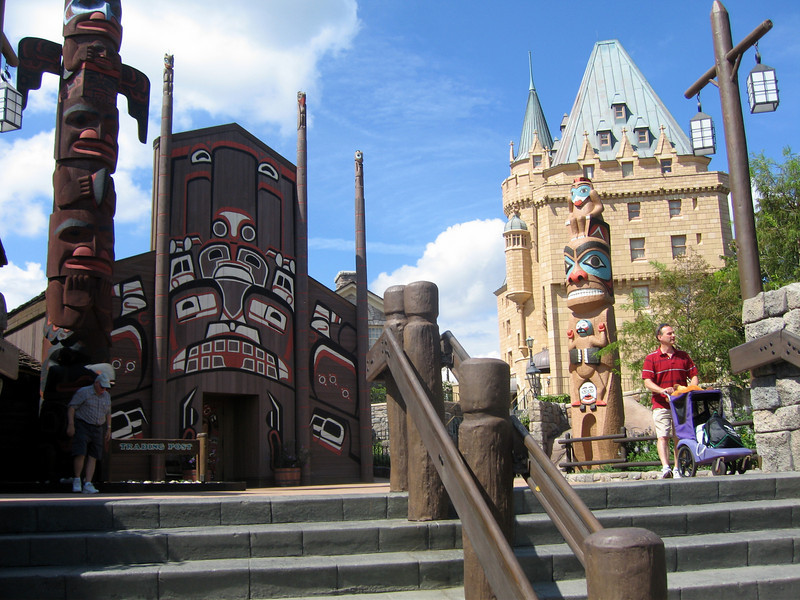 WDW%20136-L.jpg