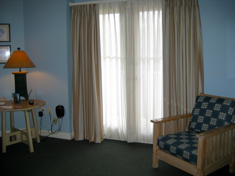 679730192_ng5J8-L.jpg