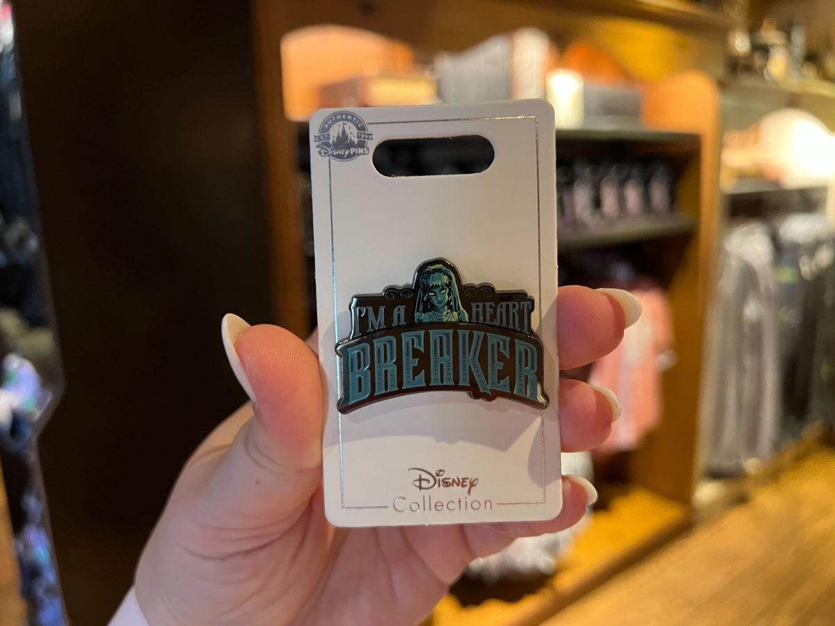 haunted mansion pins 0