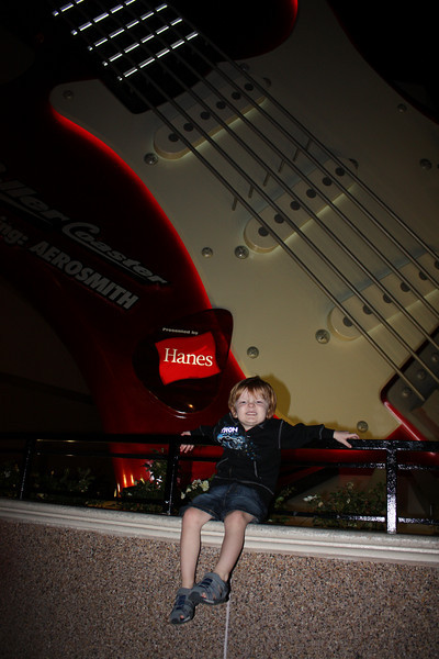 1210803848_MCP2J-L.jpg