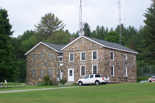 3706059290_45b2243889.jpg