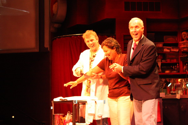 600560115_Zodx7-M.jpg