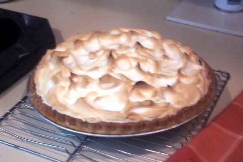 Lemon_Meringue_Pie_1.jpg