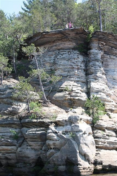 547203582_SZ7U7-L-2.jpg
