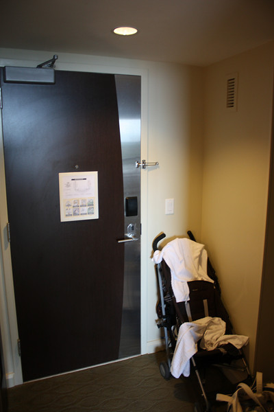 1216141512_azHM6-L.jpg