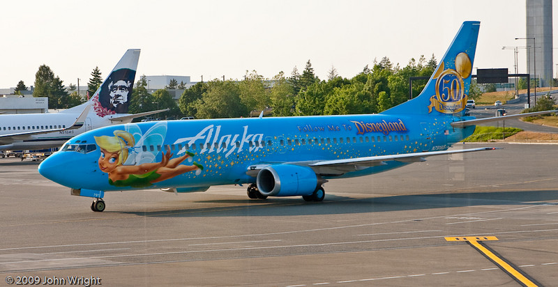 560550455_ST7E7-XL.jpg