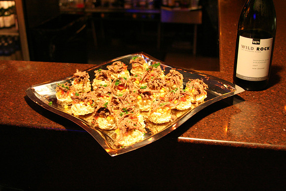 p60870899-3.jpg