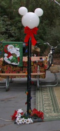 Mickey%20Lamp%20-%20Christmas.jpg