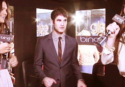 tumblr_mfdtyjY6vp1r4xoqto1_r2_250.gif